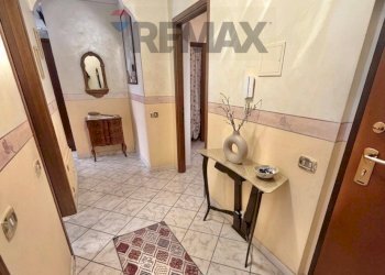 Hall / corridoio - Three-room apartment Via Castello
 
84, Porto Valtravaglia - photo 10