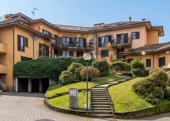 Edificio all\'aperto - Three-room apartment Via Castello
 
84, Porto Valtravaglia - photo 23