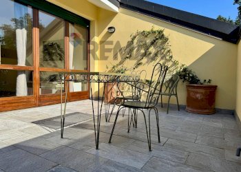 Terrazza - Bilocale VIA ROBARELLO
 
13, Varese - foto 13