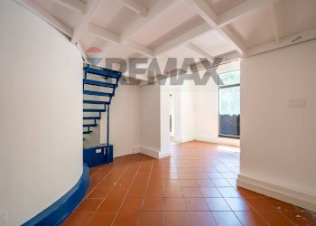Stanza vuota - Commercial Premises Via Filippo Cordova
89/F, Palermo - photo 24