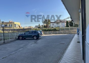 Edificio all\'aperto - Stabile - Palazzo via Cosenza
 
4, Casoria - foto 9