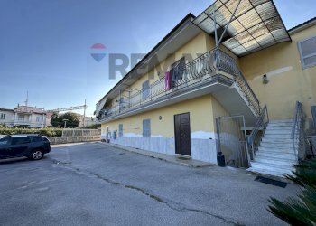 Edificio all\'aperto - Stabile - Palazzo via Cosenza
 
4, Casoria - foto 15
