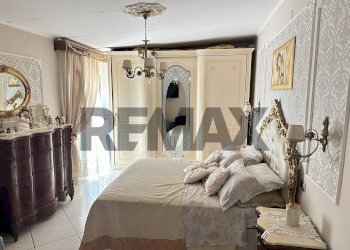 Camera / camera da letto - Stabile - Palazzo via Cosenza
 
4, Casoria - foto 23