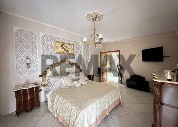Camera / camera da letto - Stabile - Palazzo via Cosenza
 
4, Casoria - foto 24