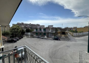Balcone - Stabile - Palazzo via Cosenza
 
4, Casoria - foto 25