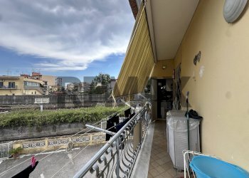 Balcone - Stabile - Palazzo via Cosenza
 
4, Casoria - foto 33