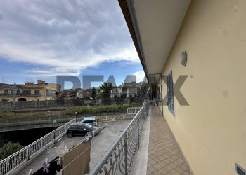 Balcone - Stabile - Palazzo via Cosenza
 
4, Casoria - foto 34