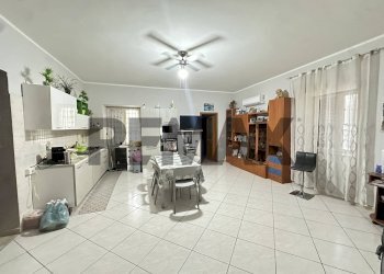 Sala da pranzo - Stabile - Palazzo via Cosenza
 
4, Casoria - foto 42