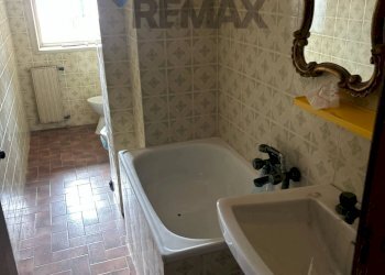Bagno - Quadrilocale Via Bufalino
 
16, Gravina di Catania - foto 8