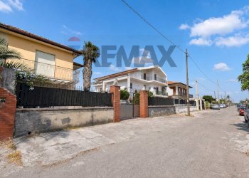 Casa all\'aperto - Villa Via Salina
 
32, Catania - foto 4