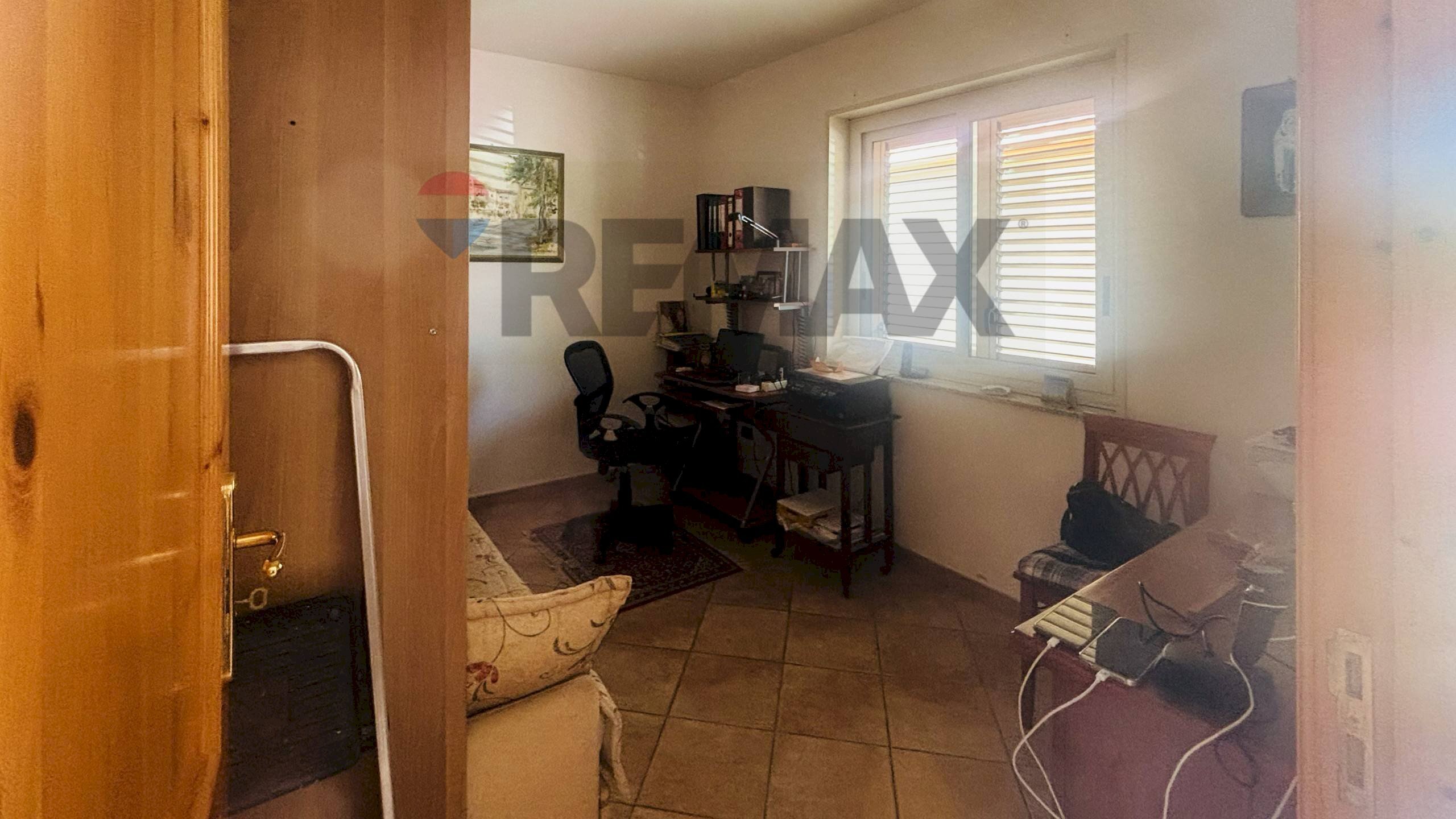 Ufficio - Casa indipendente CONTRADA MELIA
 
SN, Gualtieri Sicaminò - foto 3