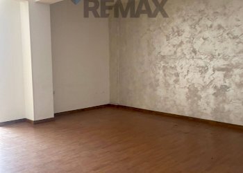 Stanza vuota - Commercial Premises Via Luigi Rizzo
 
9, Paterno - photo 3