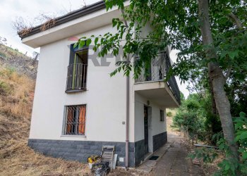 Casa all\'aperto - Independent house Via Aldo Moro
 
24, Nicolosi - photo 2