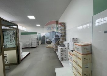 Non correlato - Laboratory via aldo moro
28, Santa Maria di Licodia - photo 23