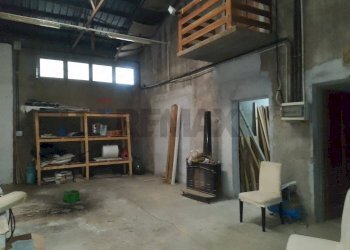 interno capannone con affaccio - Shed via str. 61
5, Giarre - photo 8