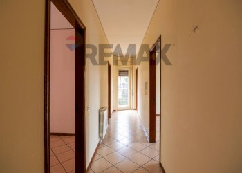 Hall / corridoio - Trilocale Via Regione Siciliana
 
35, Mascalucia - foto 7