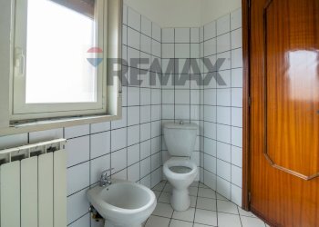 Bagno - Trilocale Via Regione Siciliana
 
35, Mascalucia - foto 12