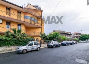 Edificio all\'aperto - Trilocale Via Regione Siciliana
 
35, Mascalucia - foto 23