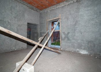 Scale - Casa indipendente viale libertà
 
60, Paterno - foto 41