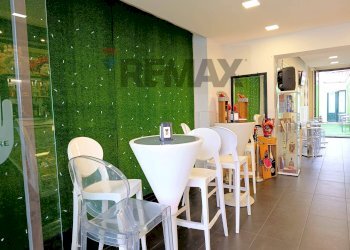 Sala da pranzo - Cafeteria - Cold Bar Corso Ara di Giove
70, Pedara - photo 11