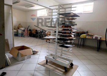 Dispensa di stoccaggio - Cafeteria - Cold Bar Corso Ara di Giove
70, Pedara - photo 25