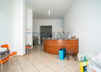Camera / camera da letto - Negozio via circumvallazione
503, Paterno - foto 1