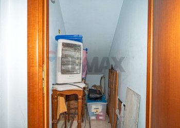 Camera / camera da letto - Negozio via circumvallazione
503, Paterno - foto 6