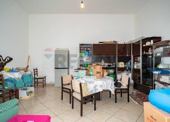 Sala da pranzo - Negozio via circumvallazione
503, Paterno - foto 13
