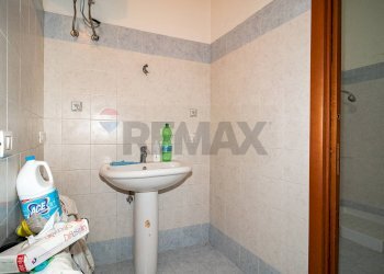Bagno - Negozio via circumvallazione
503, Paterno - foto 16