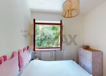 Camera / camera da letto - Villa Via Giotto, Borgo Ticino - photo 12
