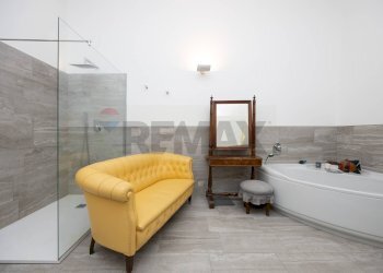 Bagno - Apartment Via Giuseppe Garibaldi
 
30, Como - photo 8