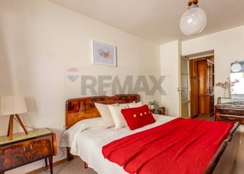 Camera / camera da letto - Three-room apartment Via Fratelli Palli
 
2, Alta Valle Intelvi - photo 10