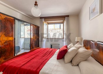 Camera / camera da letto - Three-room apartment Via Fratelli Palli
 
2, Alta Valle Intelvi - photo 12