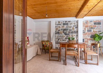 Sala da pranzo - Three-room apartment Via Fratelli Palli
 
2, Alta Valle Intelvi - photo 20