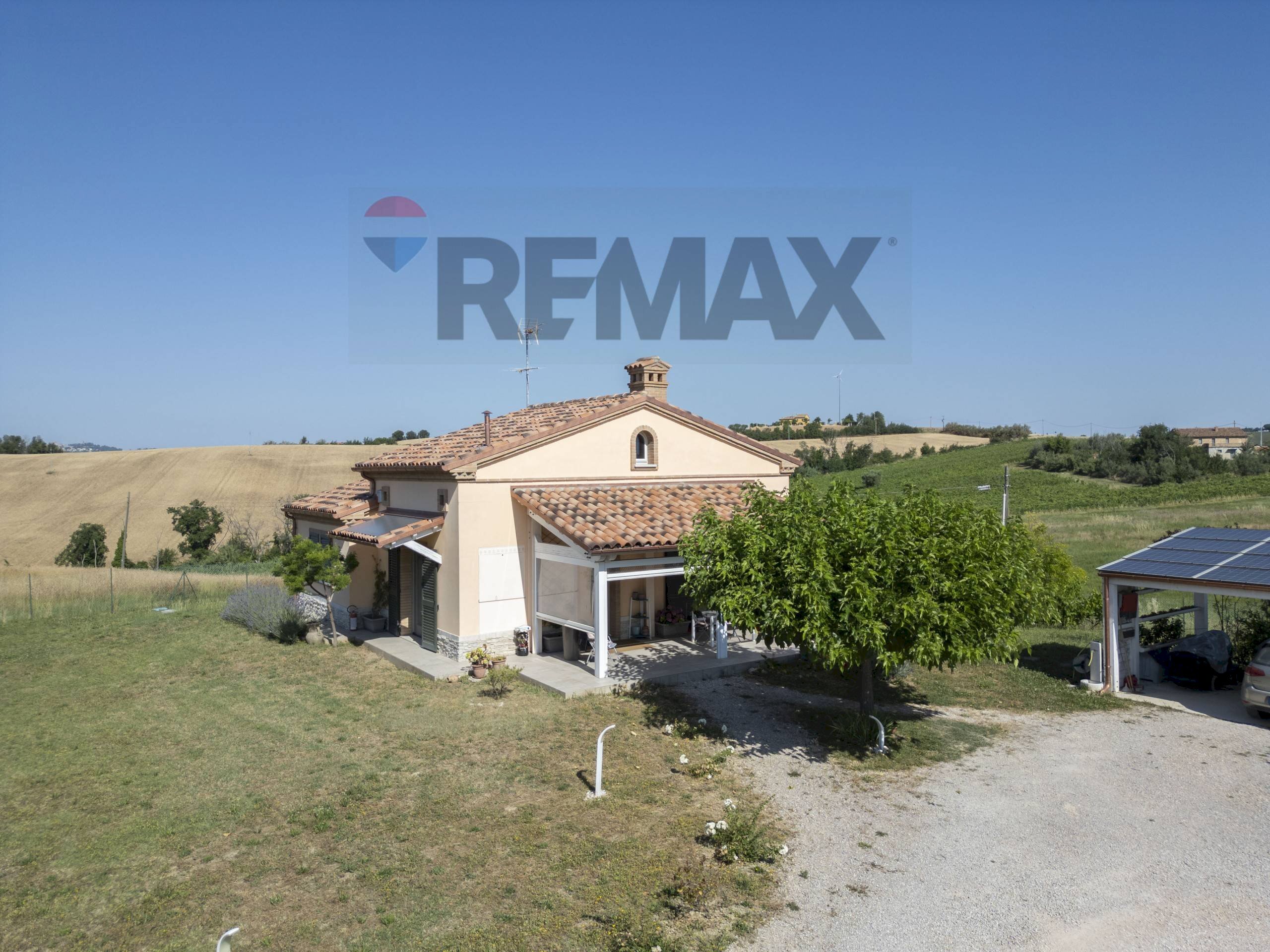 Casa all\'aperto - Casa indipendente Via Monte Schiavo
 
19/A, Maiolati Spontini - foto 2