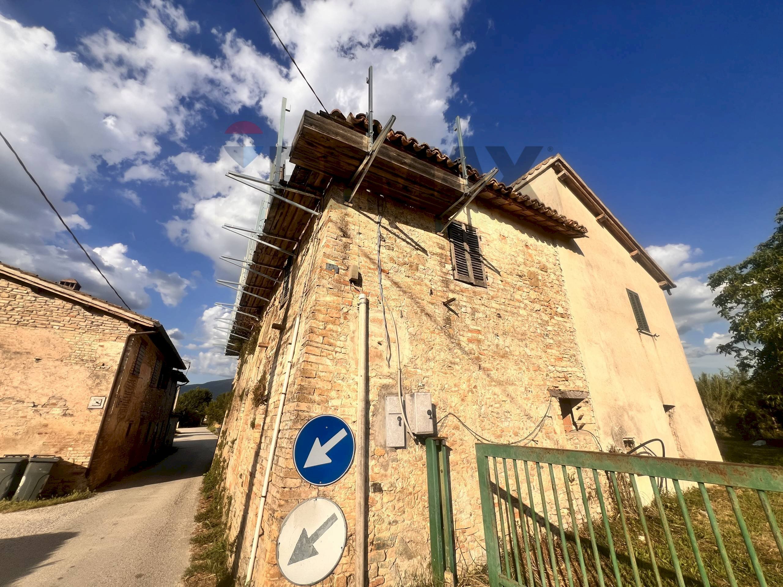 Casa all\'aperto - Casa indipendente LOC FONTE D'ORO
59, Montefalco - foto 3