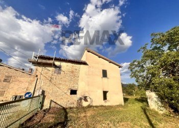 Casa all\'aperto - Casa indipendente LOC FONTE D'ORO
 
59, Montefalco - foto 5