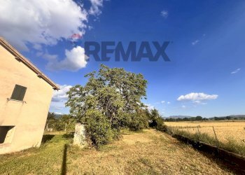 Casa all\'aperto - Casa indipendente LOC FONTE D'ORO
 
59, Montefalco - foto 6