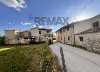 Casa all\'aperto - Casa indipendente LOC FONTE D'ORO
 
59, Montefalco - foto 27