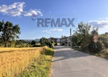 Casa all\'aperto - Casa indipendente LOC FONTE D'ORO
 
59, Montefalco - foto 39