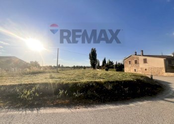 Edificio all\'aperto - Casa indipendente LOC FONTE D'ORO
 
59, Montefalco - foto 43