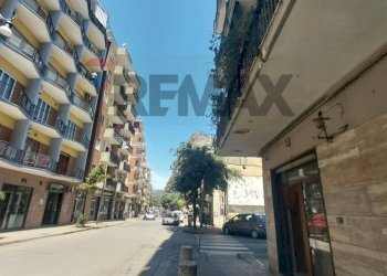 Edificio all\'aperto - Commercial Premises via Trento
 
101a, Salerno - photo 2
