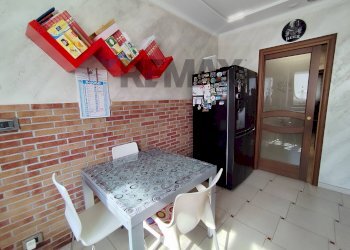 Sala da pranzo - Quadrilocale Via Giovanni Bovetti
6, Torino - foto 44