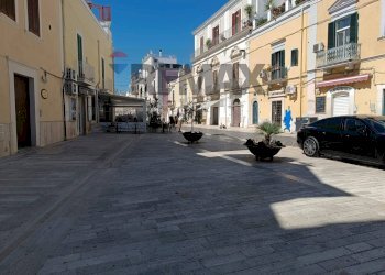 Edificio all\'aperto - Locale Commerciale Corso Manfredi
 
snc, Manfredonia - foto 5