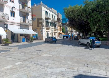 Edificio all\'aperto - Locale Commerciale Corso Manfredi
 
snc, Manfredonia - foto 6