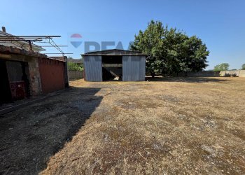 Casa all\'aperto - Building land Via G.Galilei
15, Sannazzaro de' Burgondi - photo 2