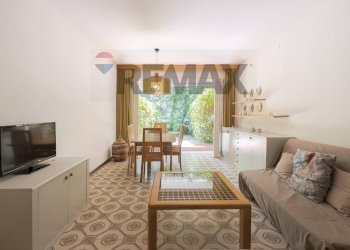 Sala da pranzo - Four-room apartment viale andromeda
 
8, Grado - photo 1