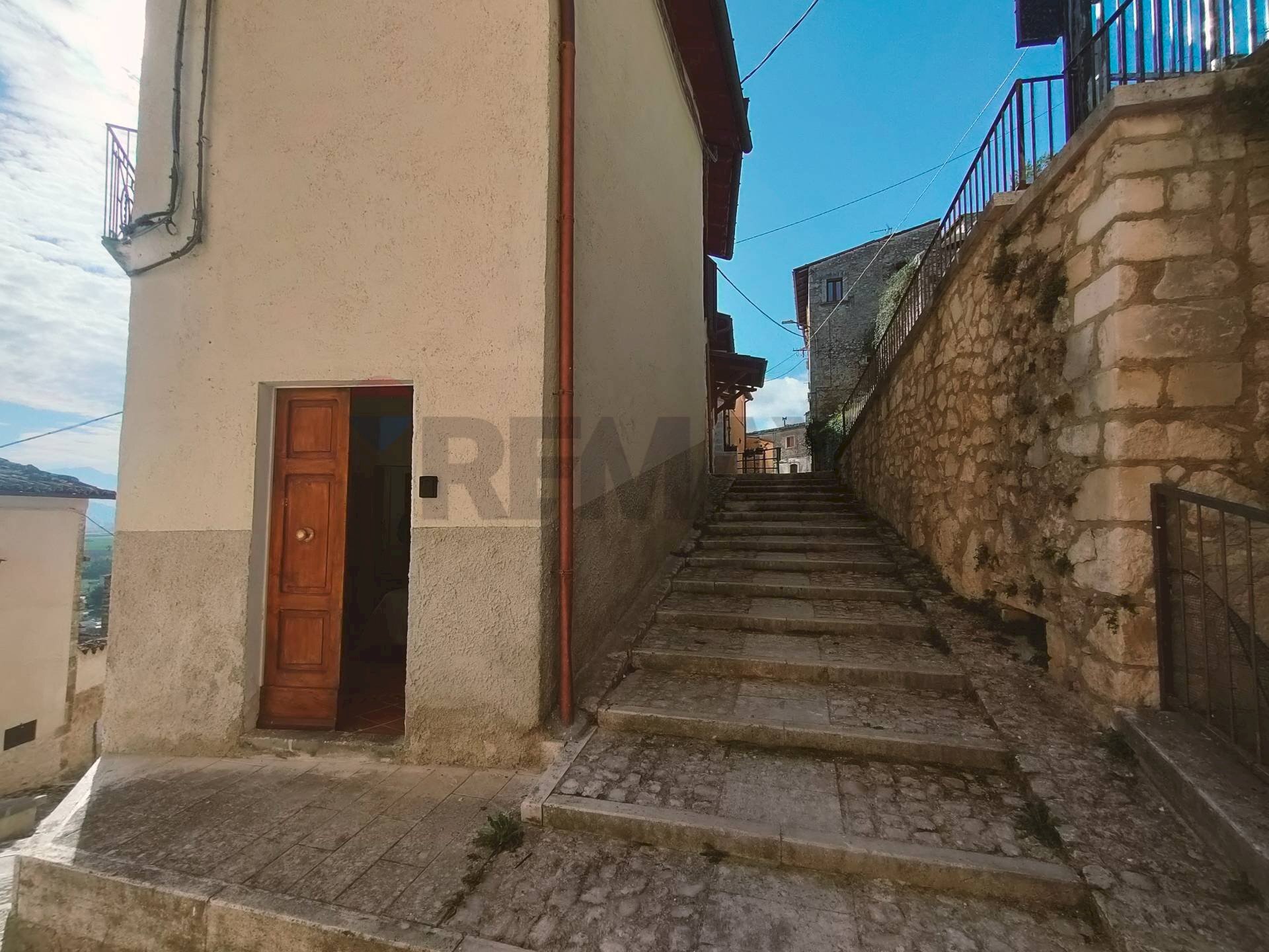 Edificio all\'aperto - Semi-detached house Via Dei Mori
 
21, Navelli - photo 1