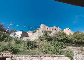 Vista delle montagne - Semi-detached house Via Dei Mori
 
21, Navelli - photo 4