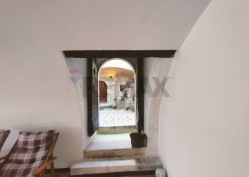 Scale - Semi-detached house Via Dei Mori
 
21, Navelli - photo 20